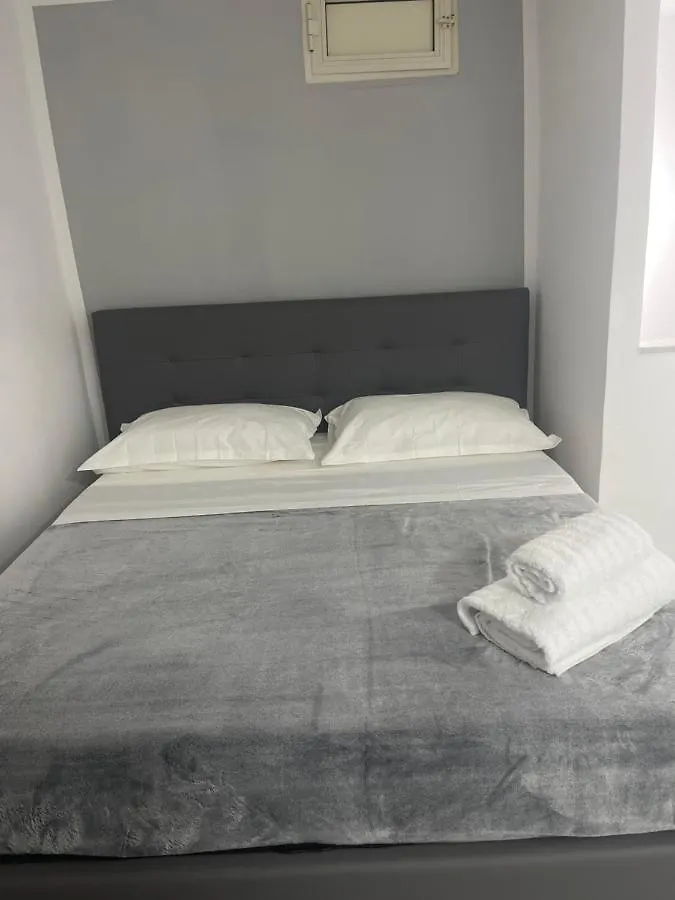 Dimora La Pina Apartment Naples